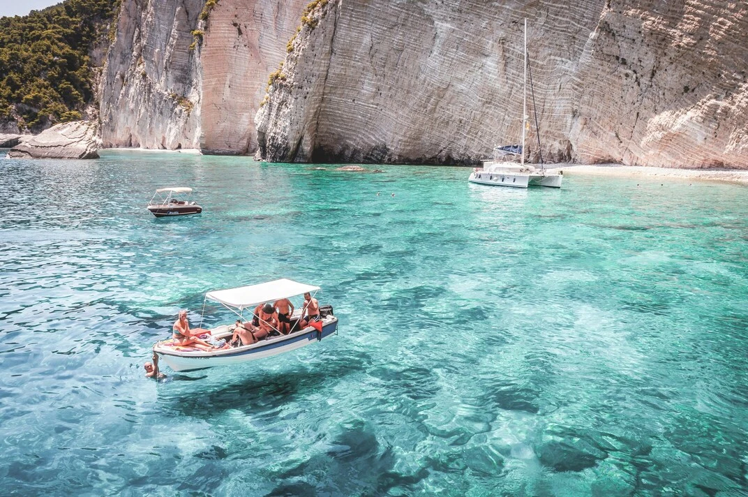 Sail the Mediterranean in Style – Luxury Yacht Charters