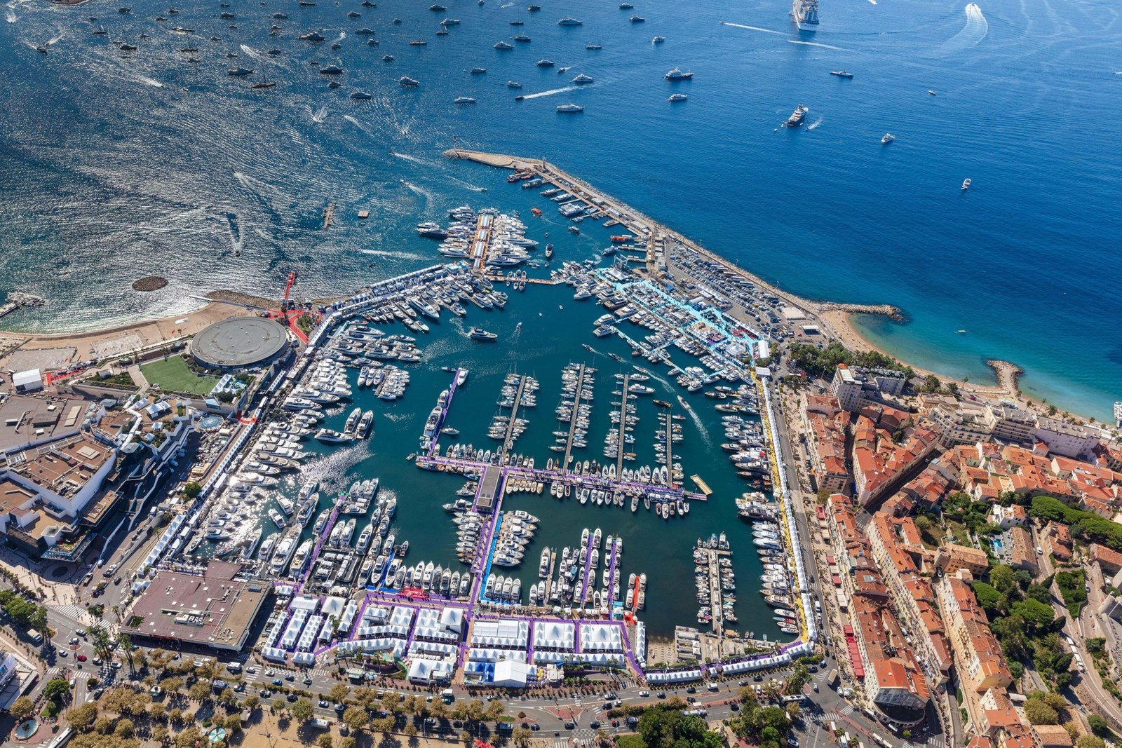 Cannes-Yachting-Festival-Lengers-Yachts-1.jpg