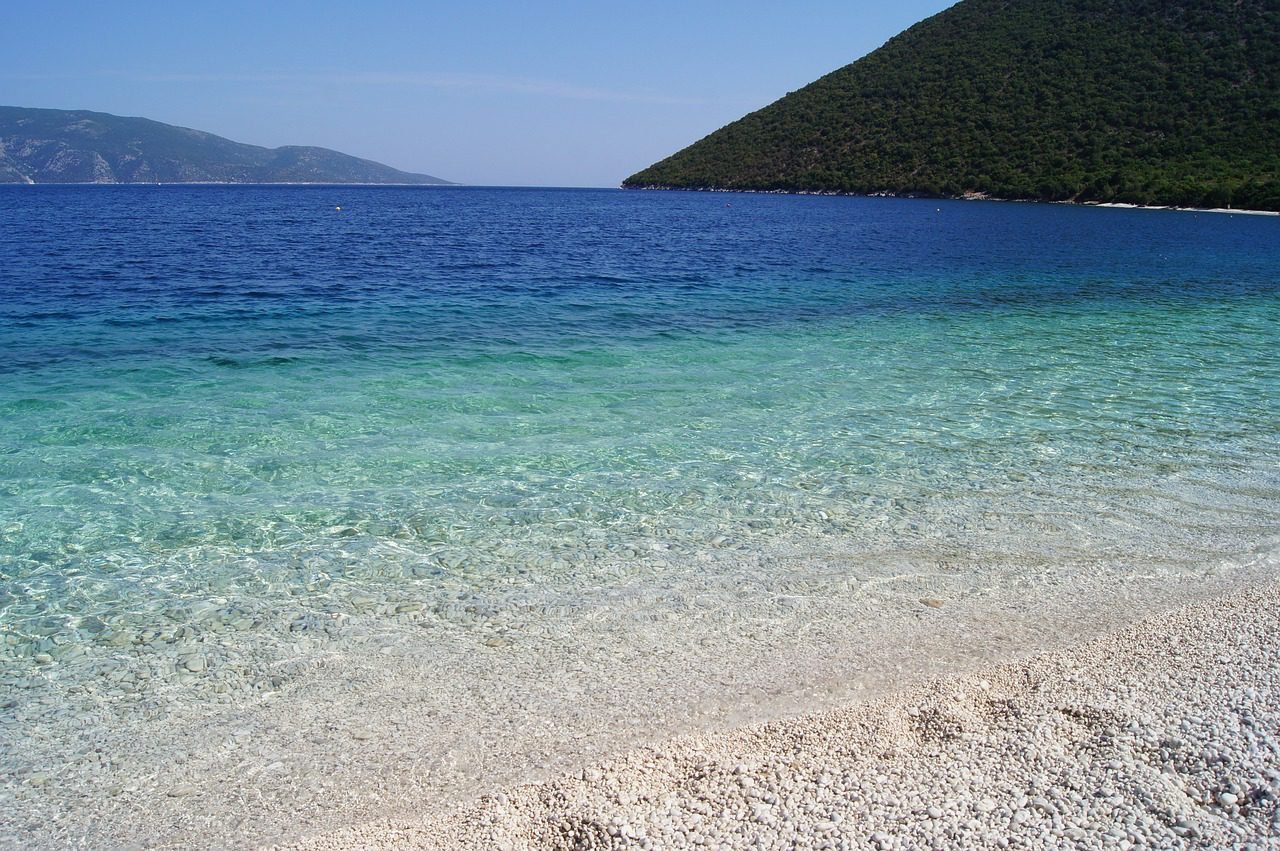 Kefalonia cruise chartered yacht