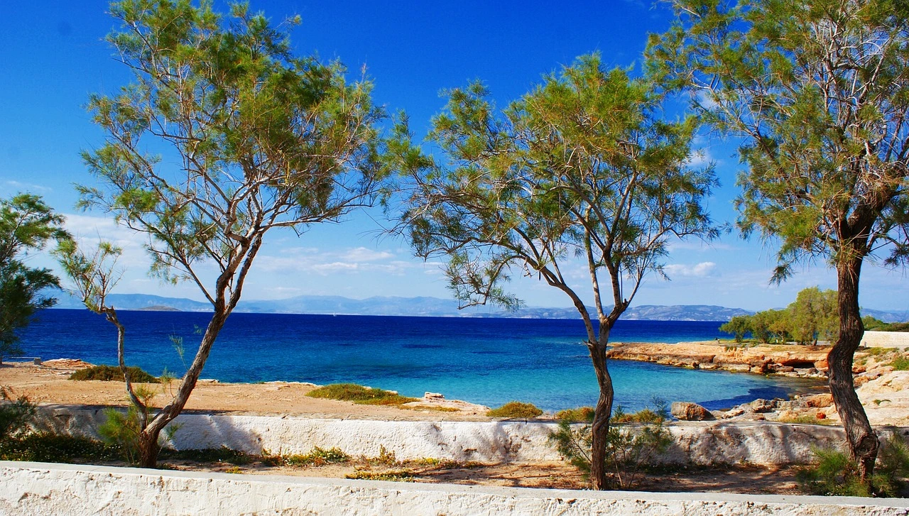 Saronic island hopping itinerary