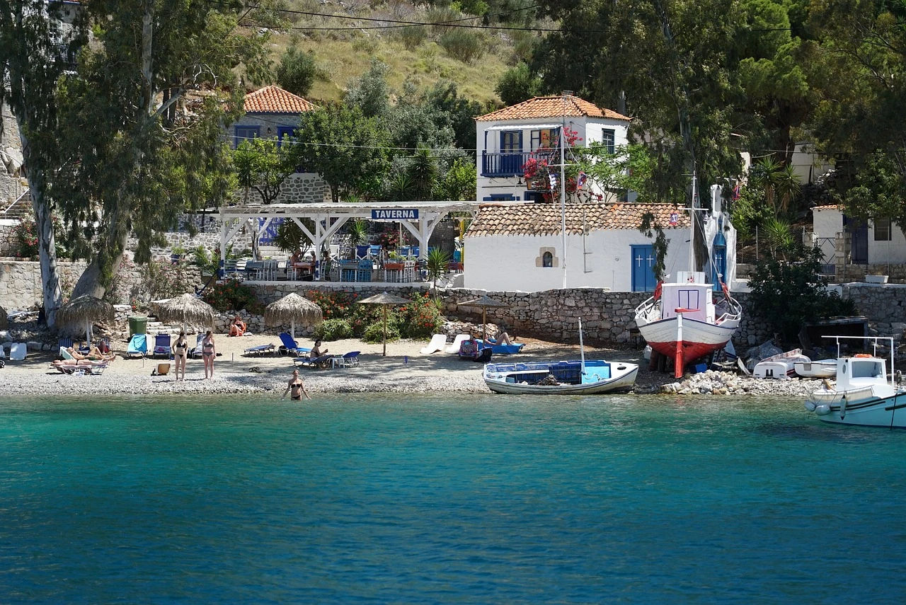 Saronic island hopping itinerary