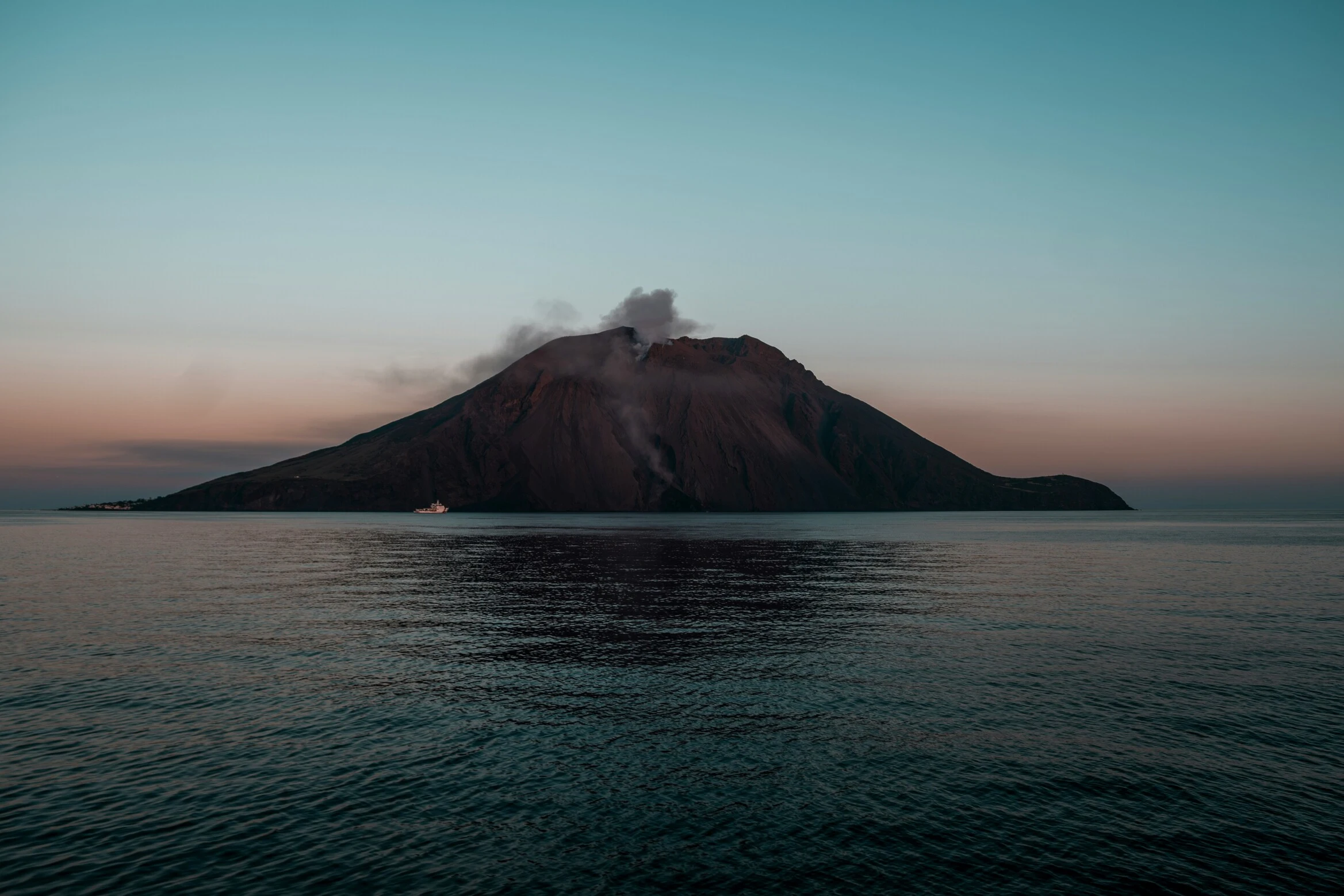 Charter a yacht in Italy