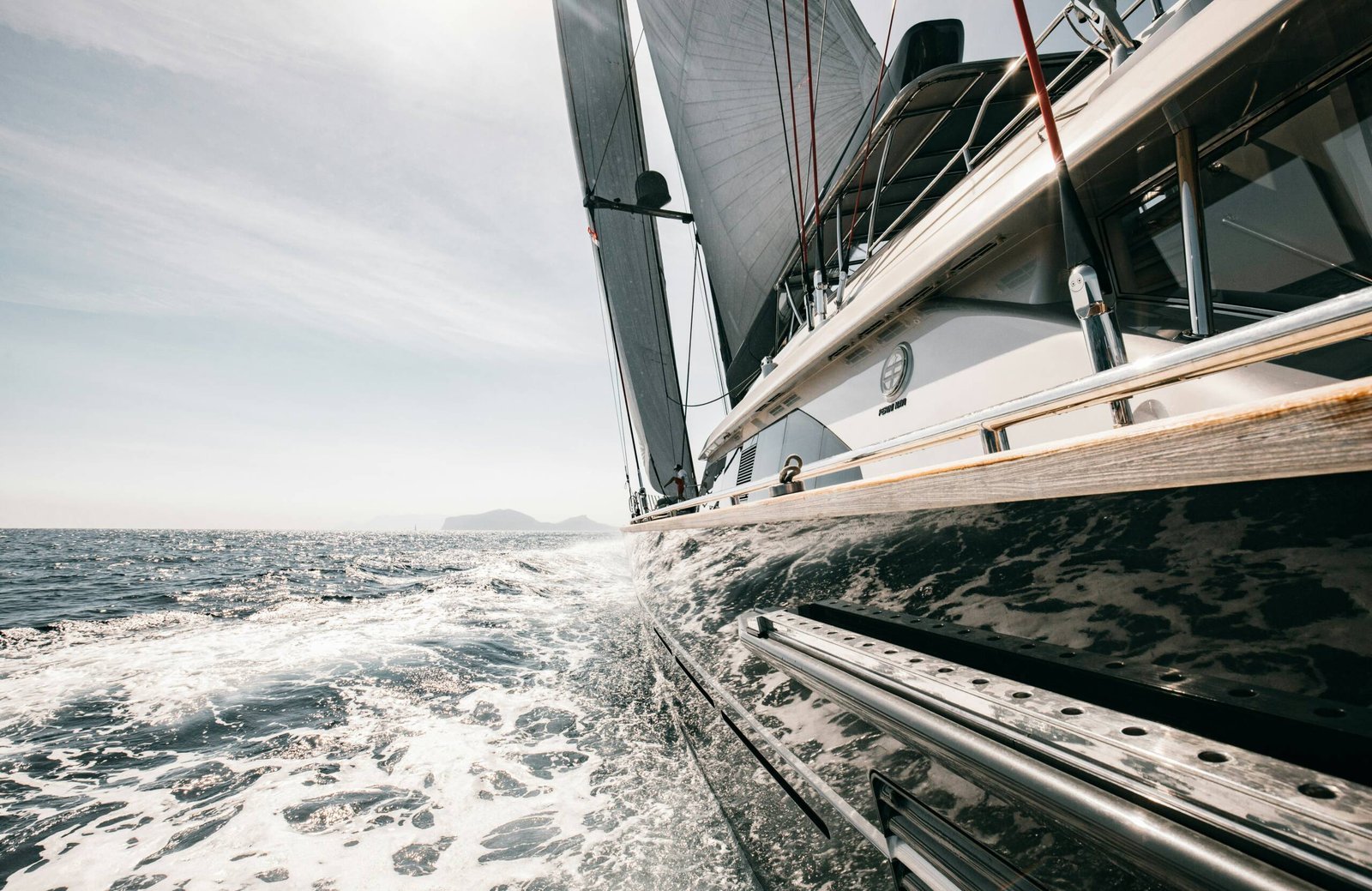 Chartering the Perfect Yacht for Your Greece Vacation in 2025
