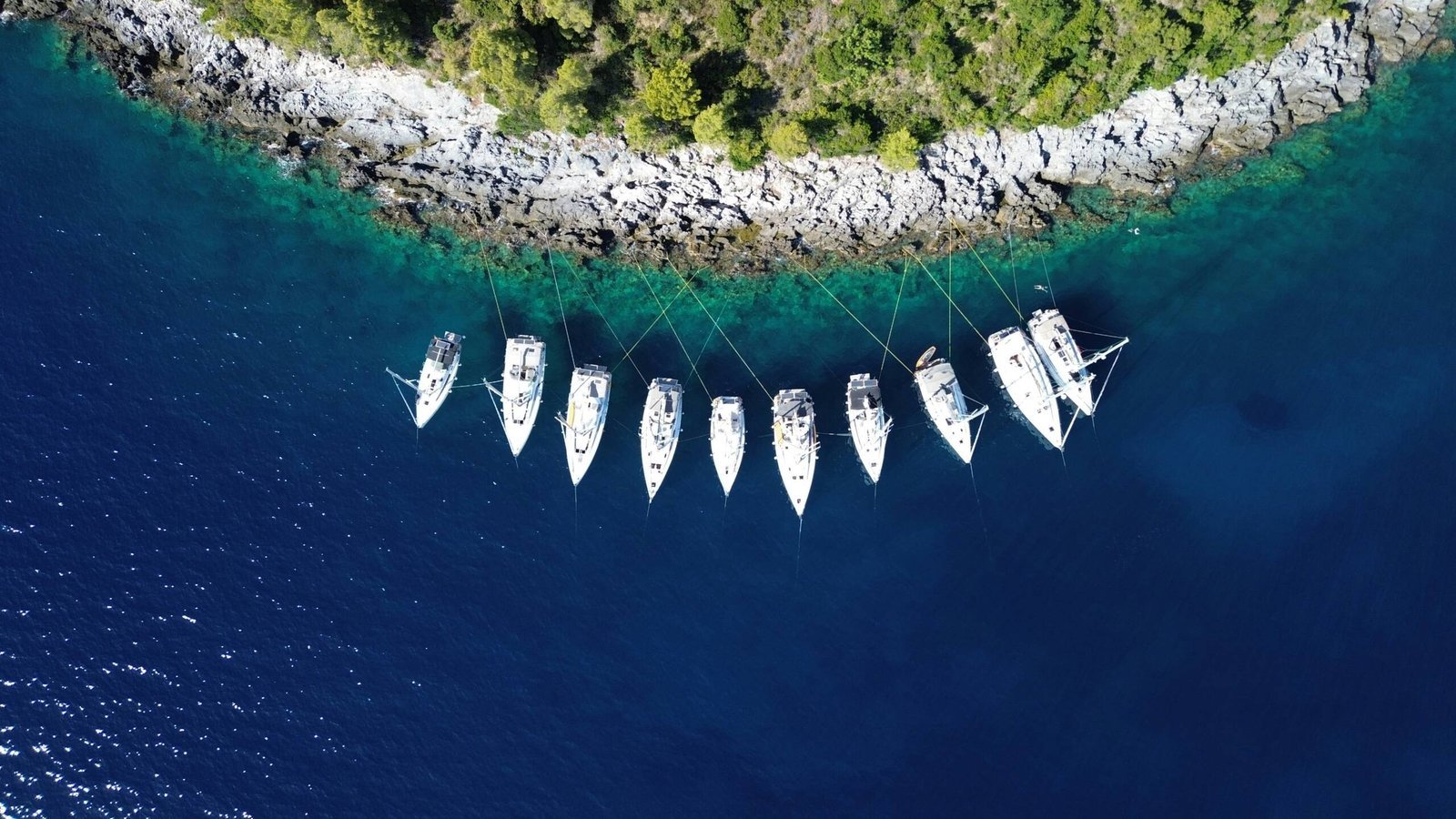 Yacht IN Greece Vacation