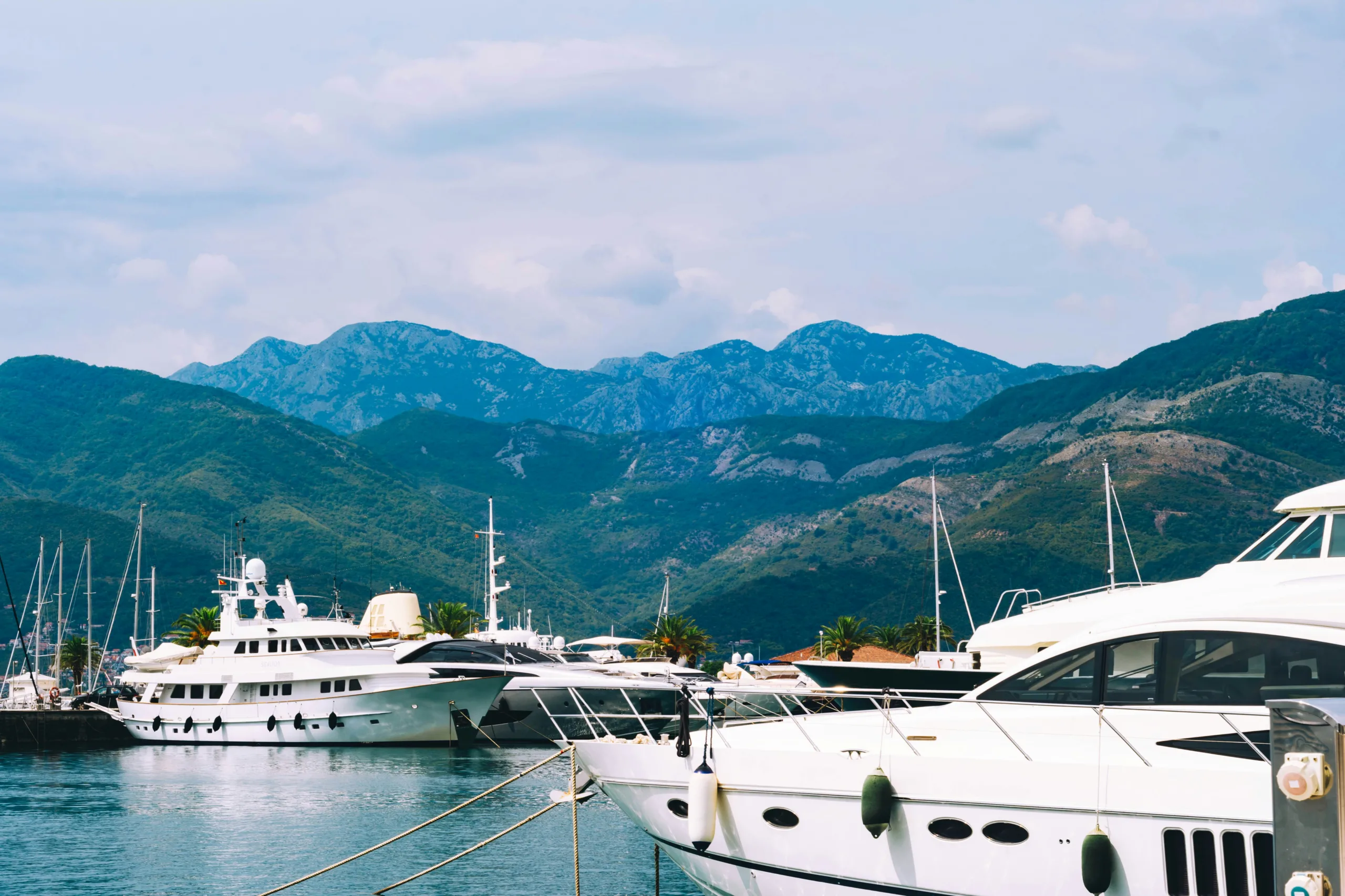 Exploring the Different Types of Yacht Charters