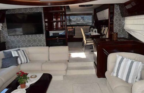 Ferretti 720 gallery photo 5