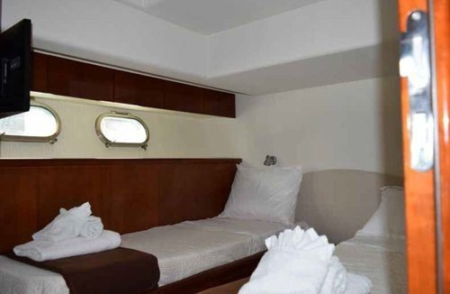 Ferretti 720 gallery photo 3
