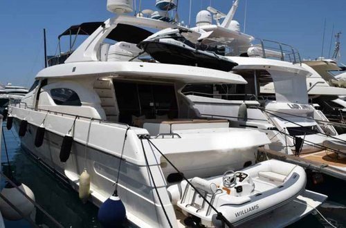 M/Y Ferretti 720