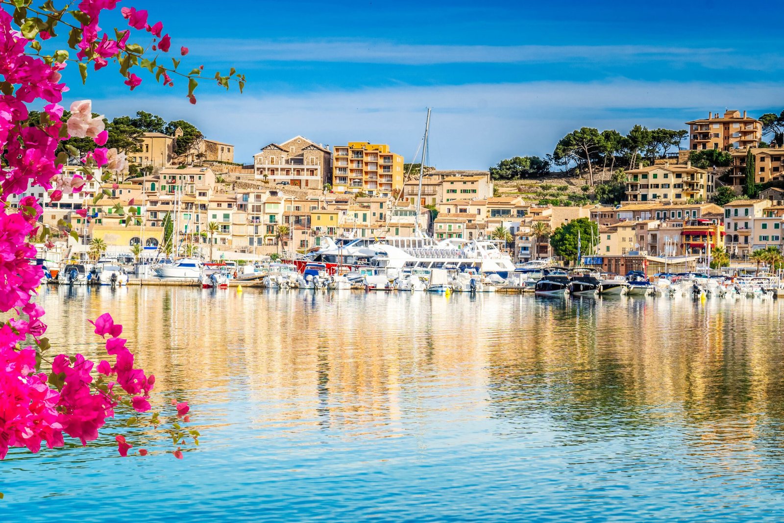 View,Of,Port,Soller,Harbour,With,Ships,,Mallorca,Island,With